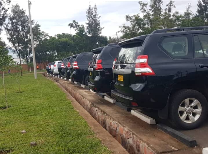Best Rwanda Car Rental Services | Self-Drive & Chauffeur 4×4 Hire Rwanda