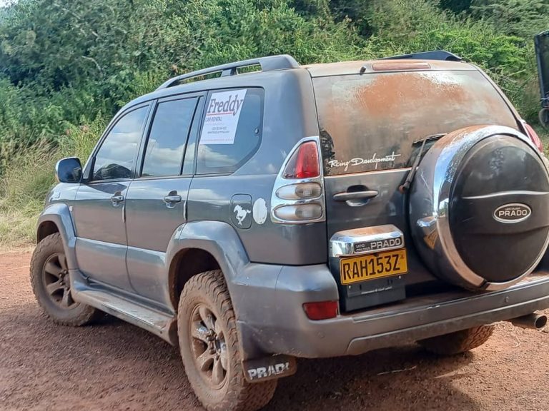 Toyota Land Cruiser rental Rwanda on an Akagera self drive safari