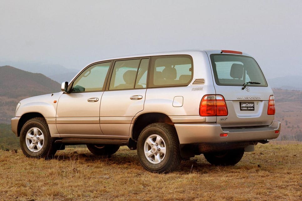 Looking for the best off-roading vehicles for rent in Rwanda? Discover the top 4x4 rental cars for safaris, gorilla trekking, and self-drive adventures with Kigali Car Rent.