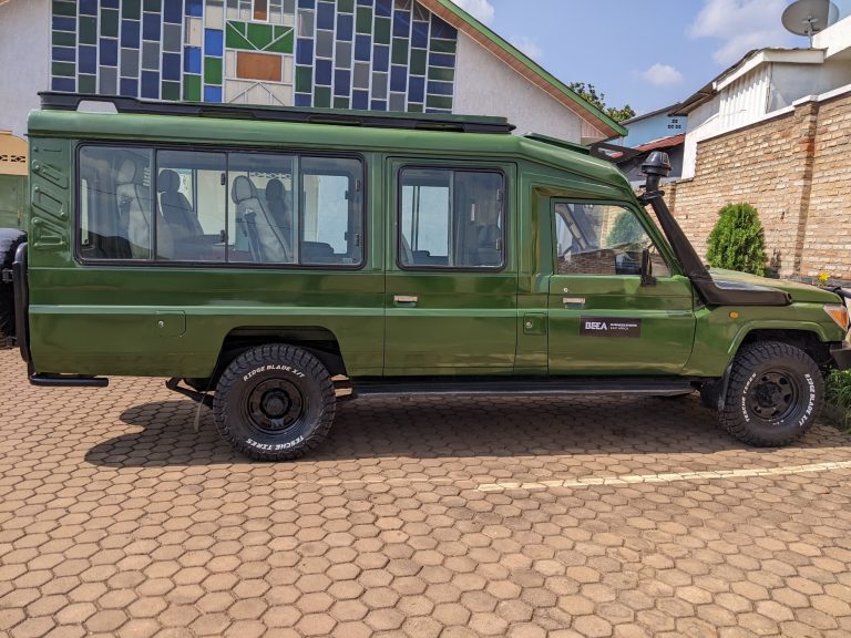Book reliable safari car rentals in Rwanda with Kigali Car Rent. Choose from 4x4 Land Cruisers, Prado SUVs, safari vans, and self-drive or driver-guided options.