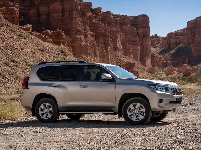 Toyota Land Cruiser Prado for hire in Rwanda